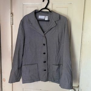 Black and white houndstooth vintage shacket